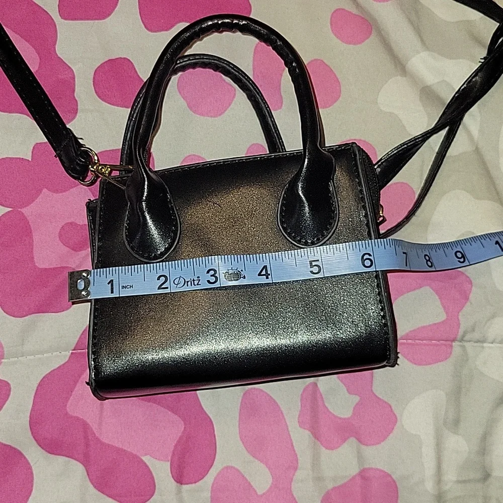 Tiny black crossbody purse - Picture 7 of 8